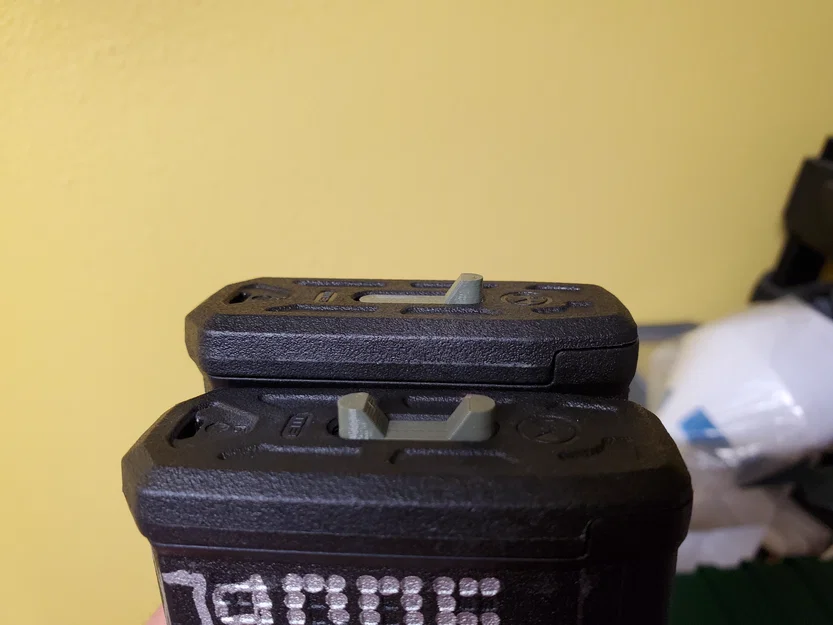 Tấm khóa cảm giác (Tactile Lock Plate) cho Pmags - Image 3