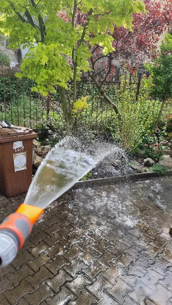 Đầu phun tưới Gardena (Gardena Watering Jet) - Image 1