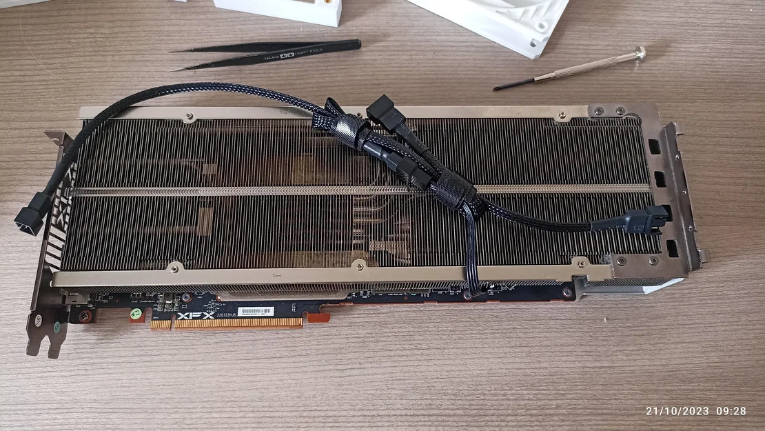 Mod Shroud XFX Merc 310 RX79000XT(X) cho quạt 120mm - Image 2