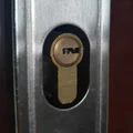 Ốp che ổ khóa Euro Cylinder (không dùng ốc vít) - Thumbnail 2