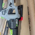 Giá treo tường 3D cho máy thổi lá EGO 56V siêu gọn gàng - Thumbnail 1