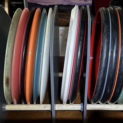 Vách ngăn giá disc golf cho kệ hoặc túi disc golf