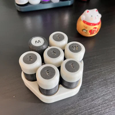 Pill Pods: Khay 7 ngày + Thẻ chữ cái