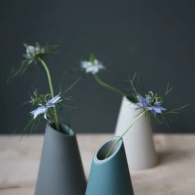 Mẫu lọ hoa 3D Con Vase: Thiết kế hiện đại tối giản cho không gian sống