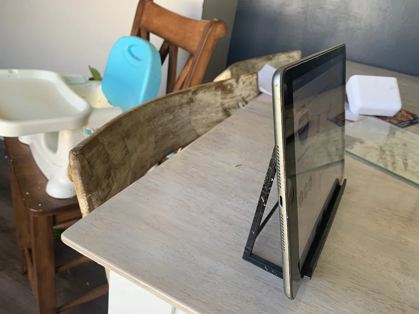 Giá đỡ iPad dạng Kit Card - Thiết kế thông minh, dễ dàng tháo lắp - Image 4