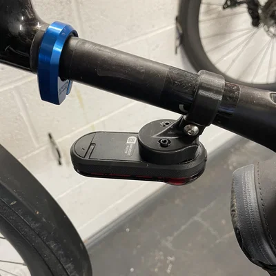 Ngàm gắn đèn Garmin Varia cho cọc yên