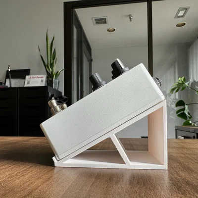 Kệ để pedal guitar Red Panda