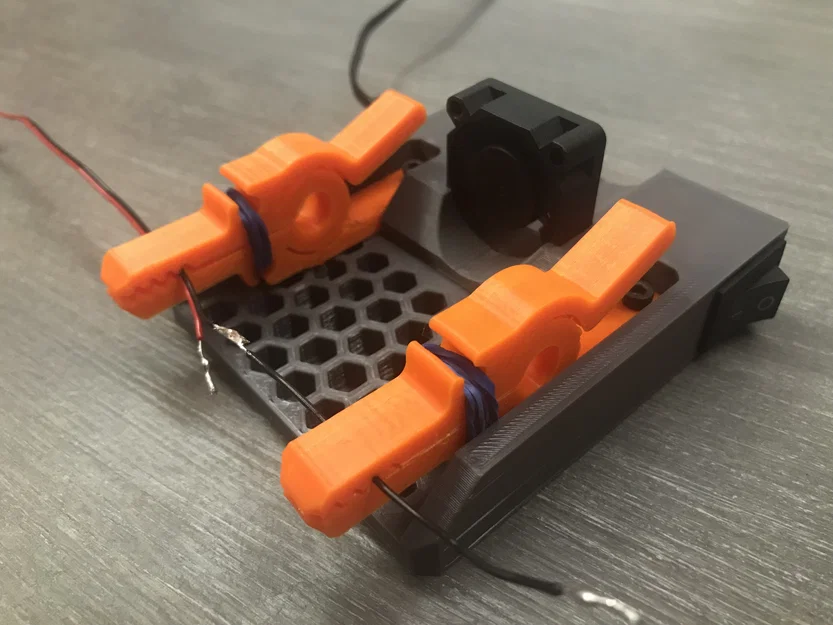 Solder Helper – Dụng cụ hỗ trợ hàn (có/không quạt 3010/4010) - Image 1