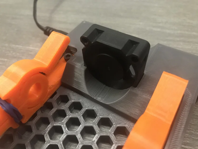 Solder Helper – Dụng cụ hỗ trợ hàn (có/không quạt 3010/4010) - Image 2