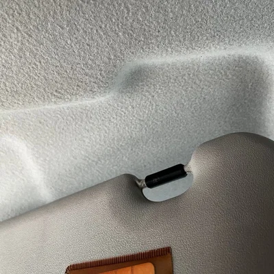 Kẹp giữ sun visor cho Suzuki Grand Vitara (Sun Visor Clip)