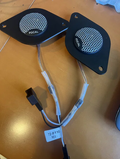 Ngàm gắn tweeter góc taplo Subaru Outback 2021+ (Dash Corner Tweeter Mounting Bracket) - Image 2