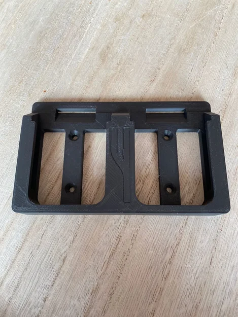 Giá treo pin Makita 18V LXT gắn tường - Image 3