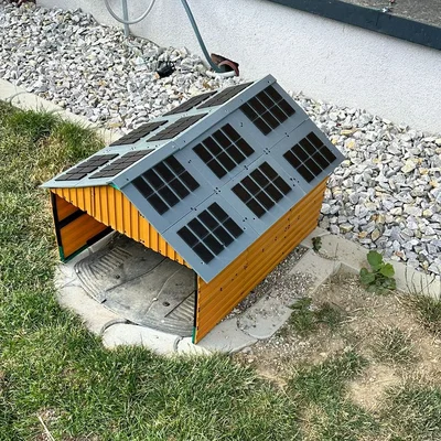 Garage cho robot cắt cỏ (Rasenmäher Roboter Garage)