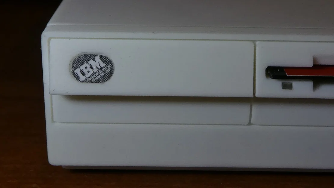 IBM PS/2 Model 30 286 (tỉ lệ 1:4, có hộp đựng đồ nhỏ) - Image 14