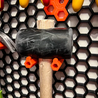 Giá đỡ búa cao su cho bảng Honeycomb Storage Wall tiện lợi