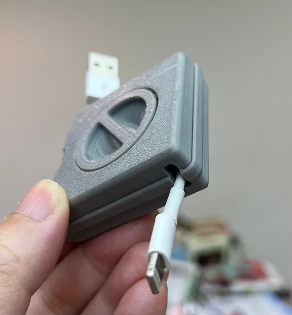 Hộp thu gọn dây điện thoại di động - Image 1