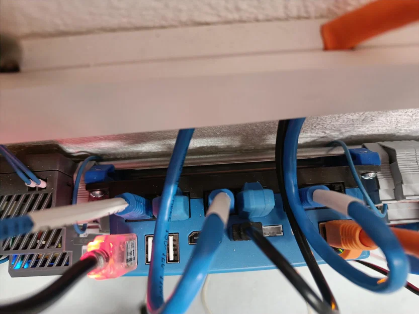 Ngàm gắn thanh ray DIN cho Victron Cerbo GX (DIN Rail Mount) - Image 2