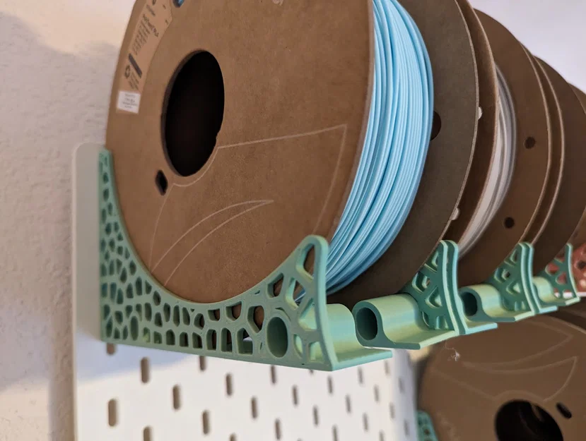 [Redesigned] Giá treo cuộn filament cho IKEA SKADIS - vừa cuộn cardboard - Image 1