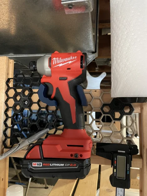Ngàm HSW (Honeycomb Storage Wall) cho Milwaukee M18 Impact Driver - Image 1