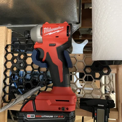 Ngàm HSW (Honeycomb Storage Wall) cho Milwaukee M18 Impact Driver