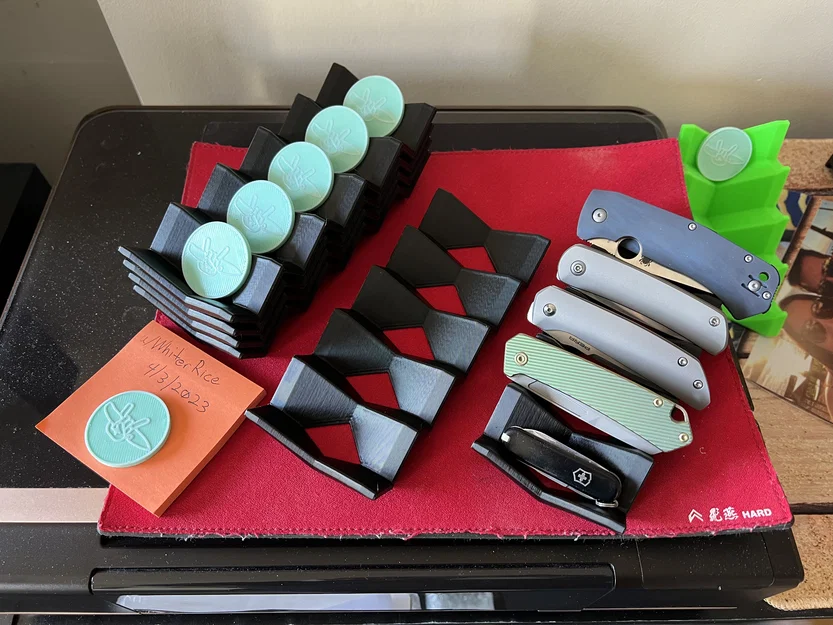 Khay Trưng Bày Dao EDC (Knife Display Tray) In 3D Gọn Gàng - Image 1