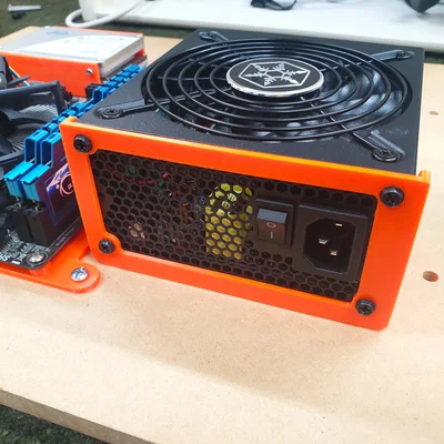 Giá bắt nguồn SFX dạng Small Form Factor để gắn panel