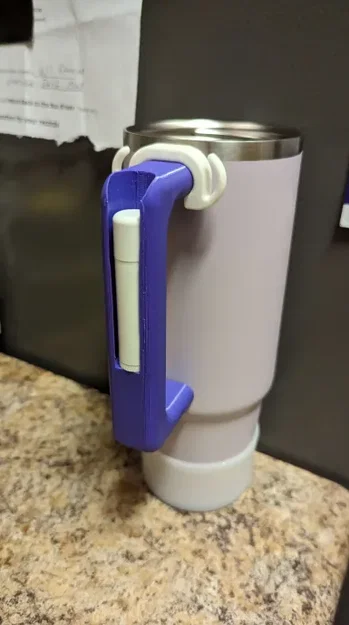 Tay cầm ly Stanley kèm ngăn đựng Chapstick - Image 1