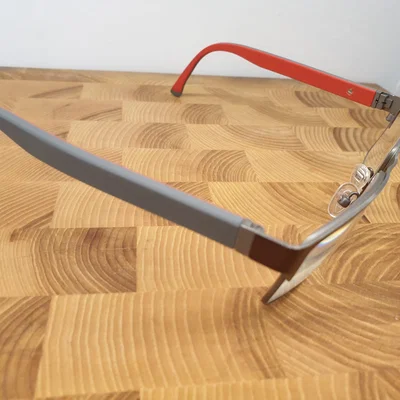 Càng kính mắt dễ in – giờ có thể tùy chỉnh