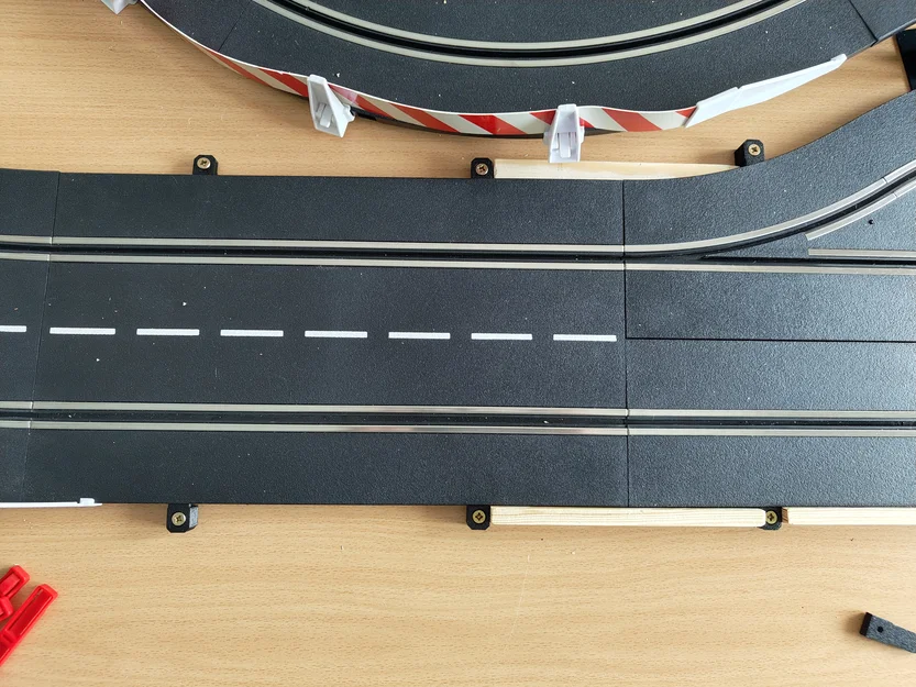 Giá đỡ đường đua Carrera Bahn (thấp & cao) / Carrera Track holders high & low - Image 1