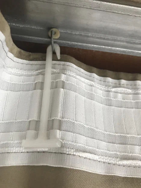 Móc cho băng xếp ly rèm (Hooks for Pleat Curtain Tape) - Image 1