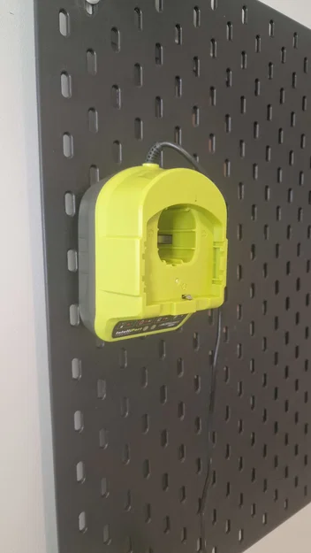 Giá đỡ bộ sạc pin Ryobi cho bảng treo IKEA Skadis - Image 2