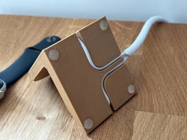 Đế sạc MagSafe kiểu đồng hồ báo thức cho iPhone & Apple Watch - Image 3