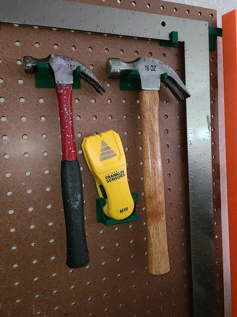 Giá treo búa trên bảng Pegboard tiện lợi cho xưởng làm việc - Image 1