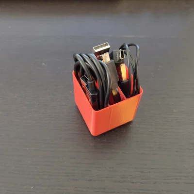 Hộp Gridfinity 1x1 đựng cáp USB 3 ngăn cho dây cáp nhỏ