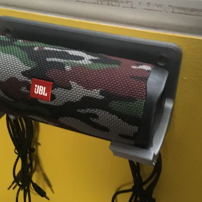 Giá treo tường JBL Flip 5 kèm móc treo cáp tiện ích 3D