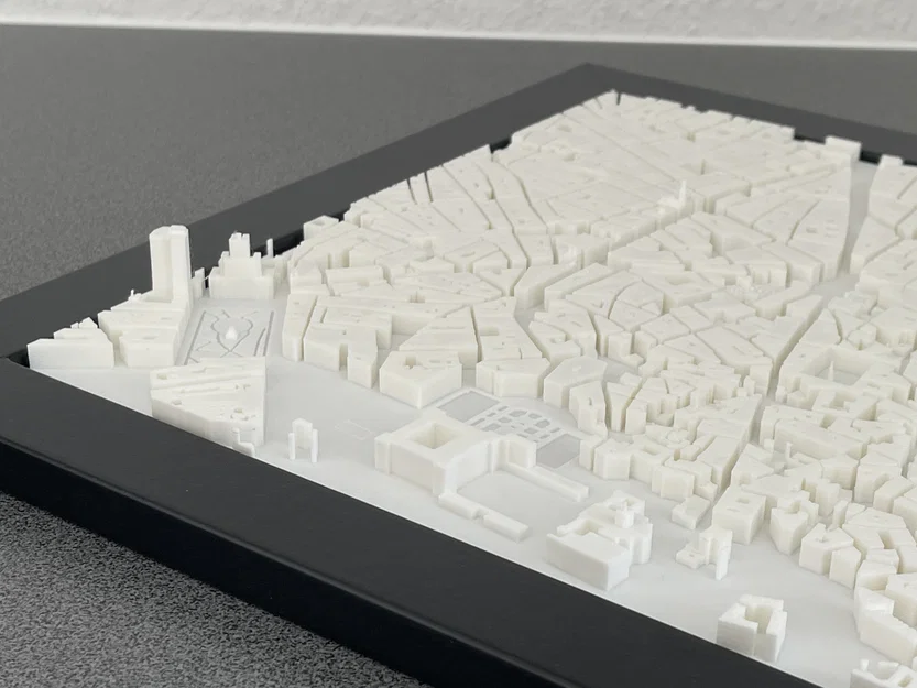 Mô hình thu nhỏ thành phố Madrid 3D - Image 2