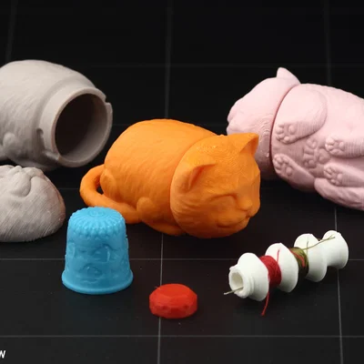 Hộp đựng kim chỉ hình Mèo ngủ (Sleeping Cat Needlecase)