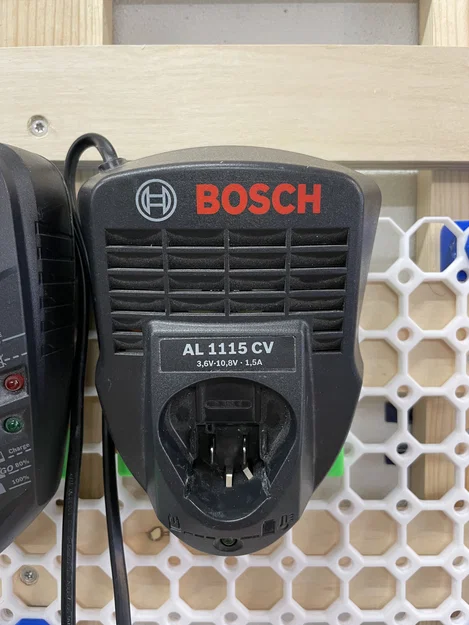 Giá treo bộ sạc Bosch 12V AL 1115 CV cho hệ thống Multiboard - Image 1