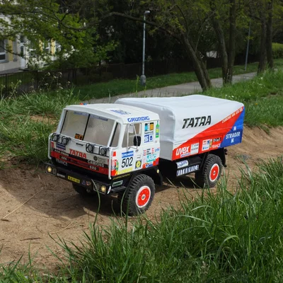 Mô hình xe tải RC Tatra T815 Dakar 1990 tỉ lệ 1:12 chi tiết
