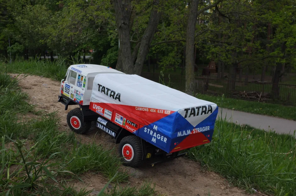 Mô hình xe tải RC Tatra T815 Dakar 1990 tỉ lệ 1:12 chi tiết - Image 6