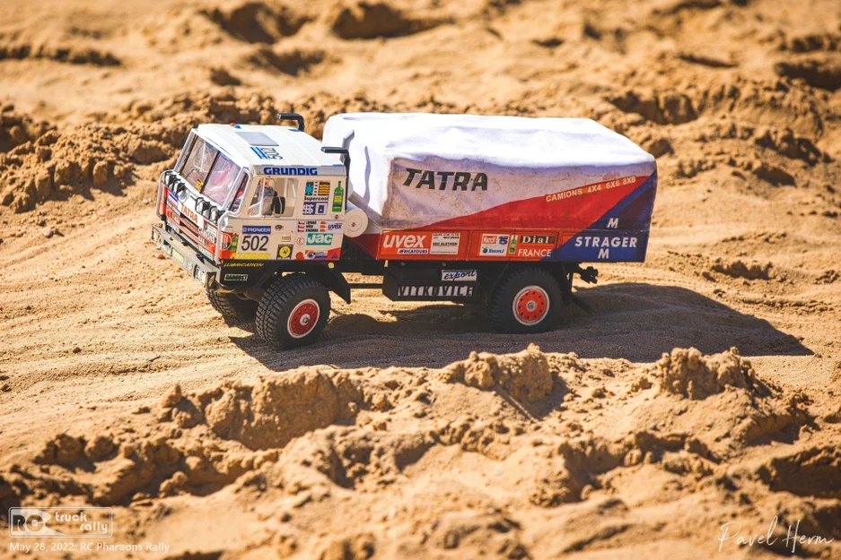 Mô hình xe tải RC Tatra T815 Dakar 1990 tỉ lệ 1:12 chi tiết - Image 11