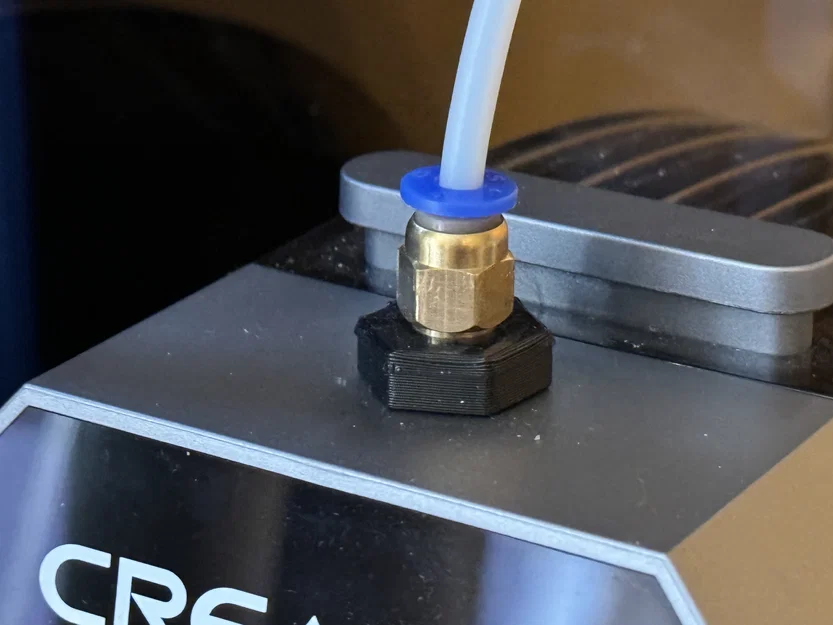 Adapter đầu nối M6 PTFE cho máy sấy nhựa Creality Space Pi - Image 1