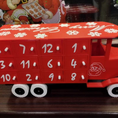 Mô hình xe tải cổ làm lịch đếm ngược Giáng sinh (Advent Calendar)