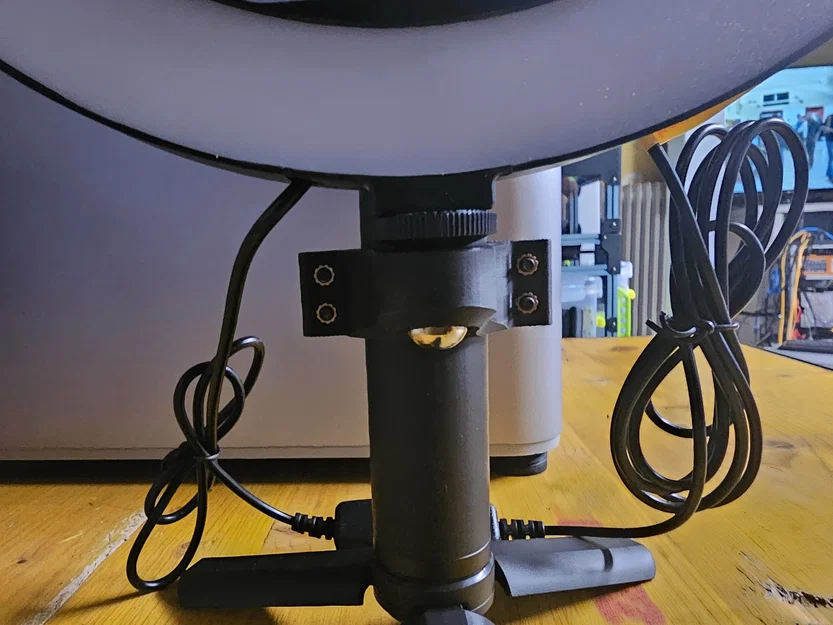 Giá đỡ đèn Ringlight cho máy quét 3D Creality Ferret Pro - Image 1