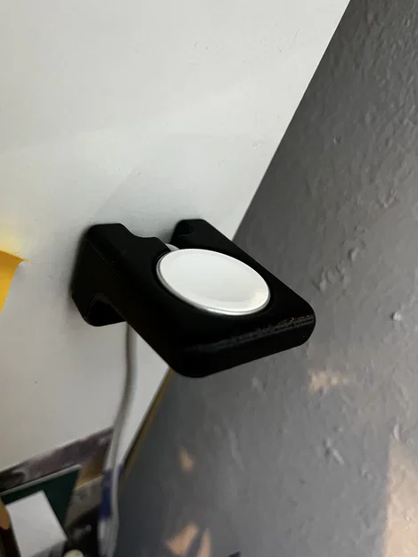 Giá đỡ sạc Apple Watch gắn tường gọn gàng tiện lợi - Image 1