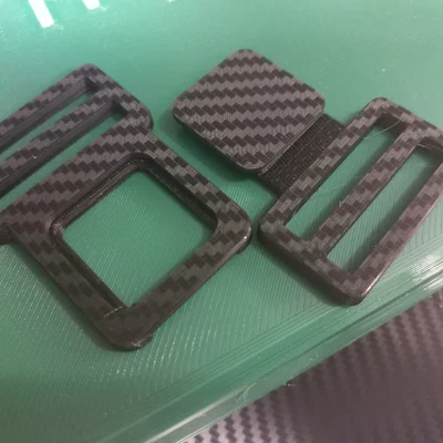 Khóa thắt lưng (Belt buckle)