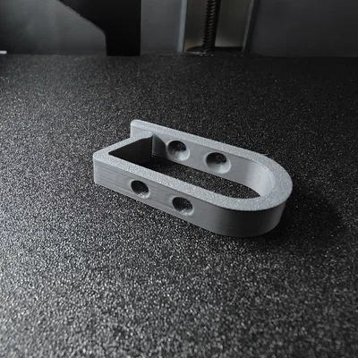 Kẹp Giữ Cáp Gắn Dưới Bàn