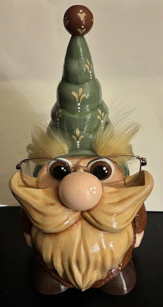 Giá Đỡ Mắt Kính Chú Lùn Gnome - Phiên Bản Đối Xứng - Image 1