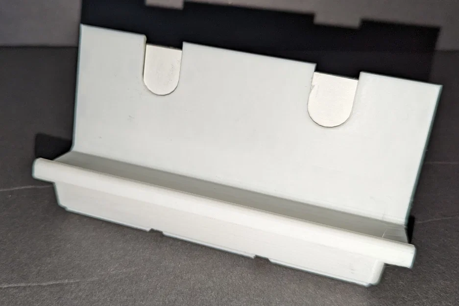 Đế để bàn iCom ID-5100 tích hợp mặt đế Gridfinity - Image 2