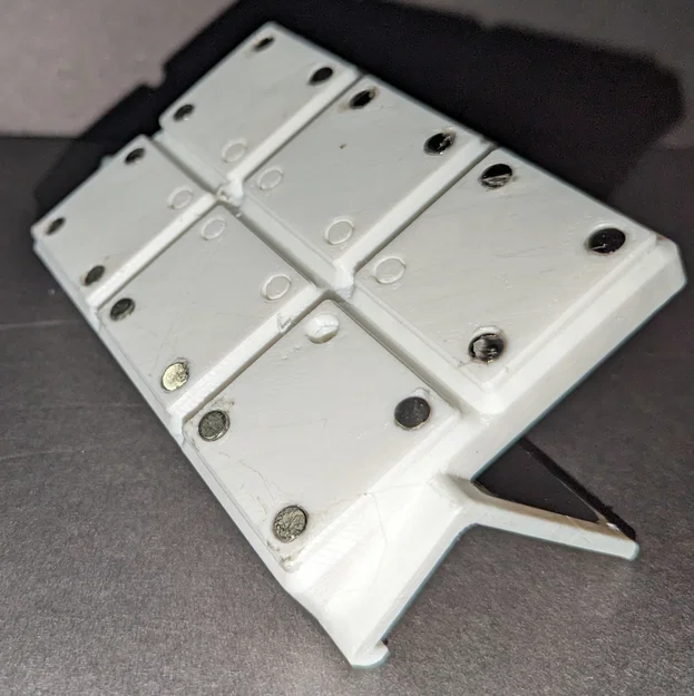 Đế để bàn iCom ID-5100 tích hợp mặt đế Gridfinity - Image 4